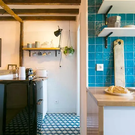 Design No Coracao Do Lx Factory- 1 Maio Лісабон