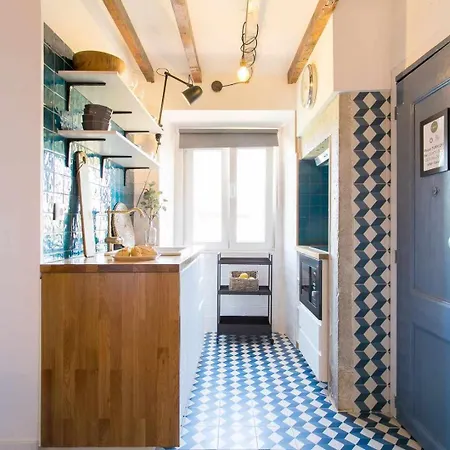 Design No Coracao Do Lx Factory- 1 Maio * リスボン